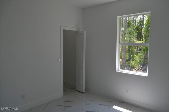 Building Photo - 2610 34th St W
