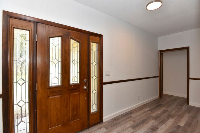 Building Photo - 40 River Ridge Trail