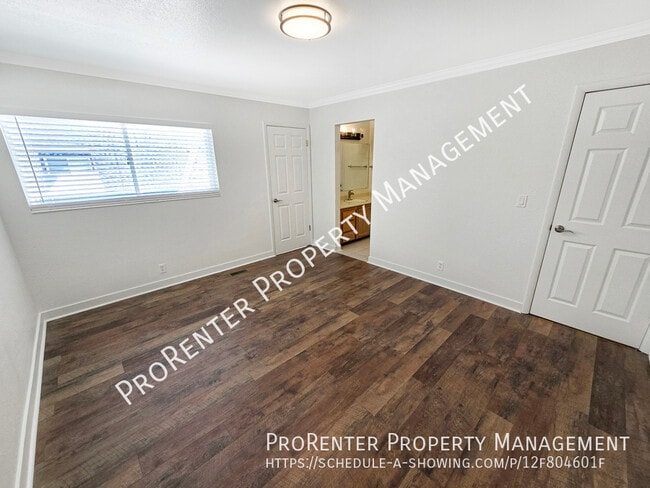 Building Photo - 975 Essex Ct Way