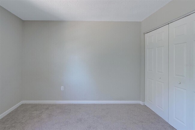 Building Photo - 12293 Sailwinds Dr