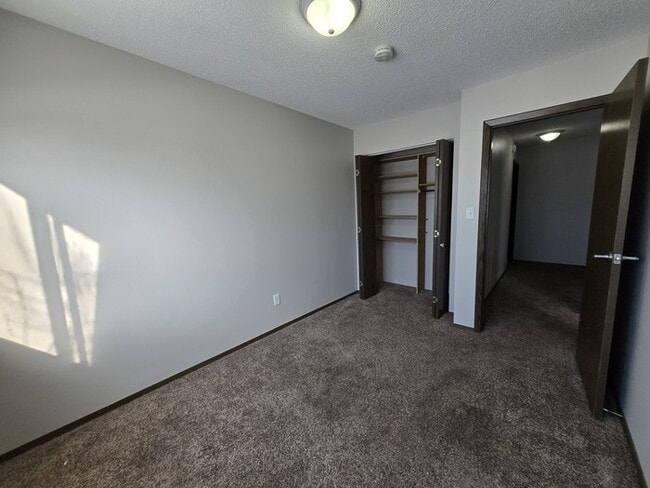 Building Photo - 918 N 39th St