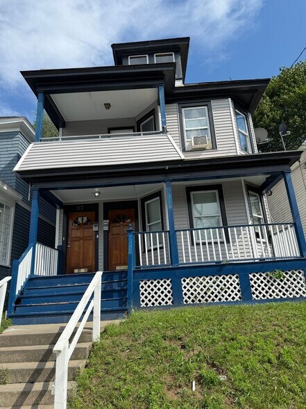 Building Photo - 310 Division St
