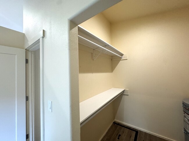 Building Photo - 11072 SW Sunny Hl Ln