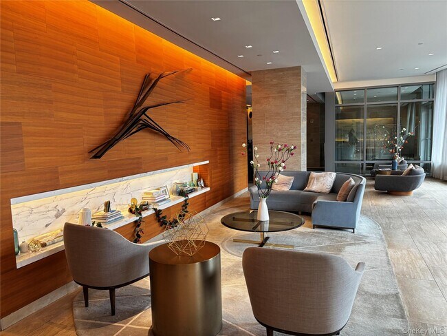 Building Photo - 138-35 39th Ave