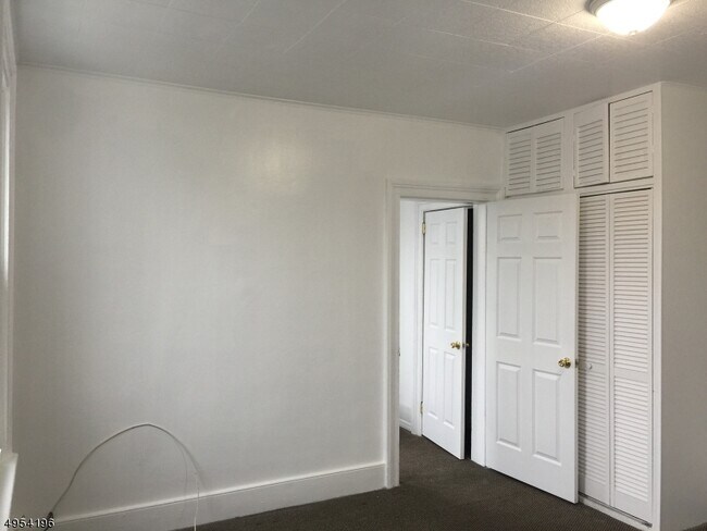 Building Photo - 40 Greenville Ave