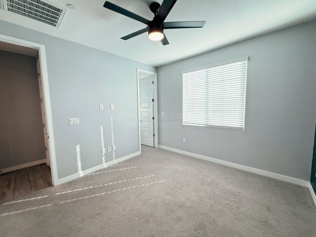 Building Photo - 4100 S Pinelake Way