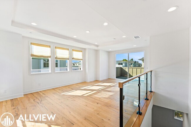 Building Photo - *Limited Move In Special! $1,000 Off First...