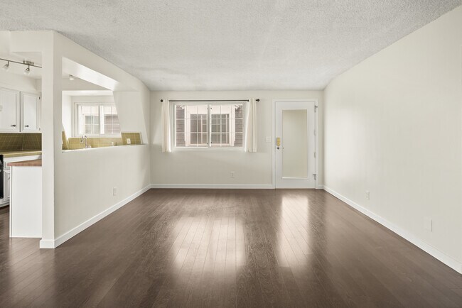 Building Photo - 8130 Redlands St