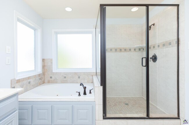 Building Photo - 100 Montview Way
