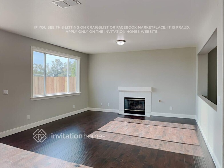 Building Photo - 5908 Deepdale Way