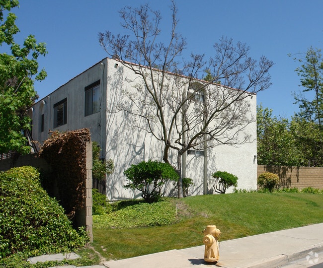 Building Photo - Kent Avenue Partnership, LP - Florida