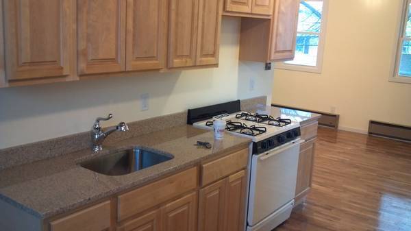 Primary Photo - 77 Wesley St