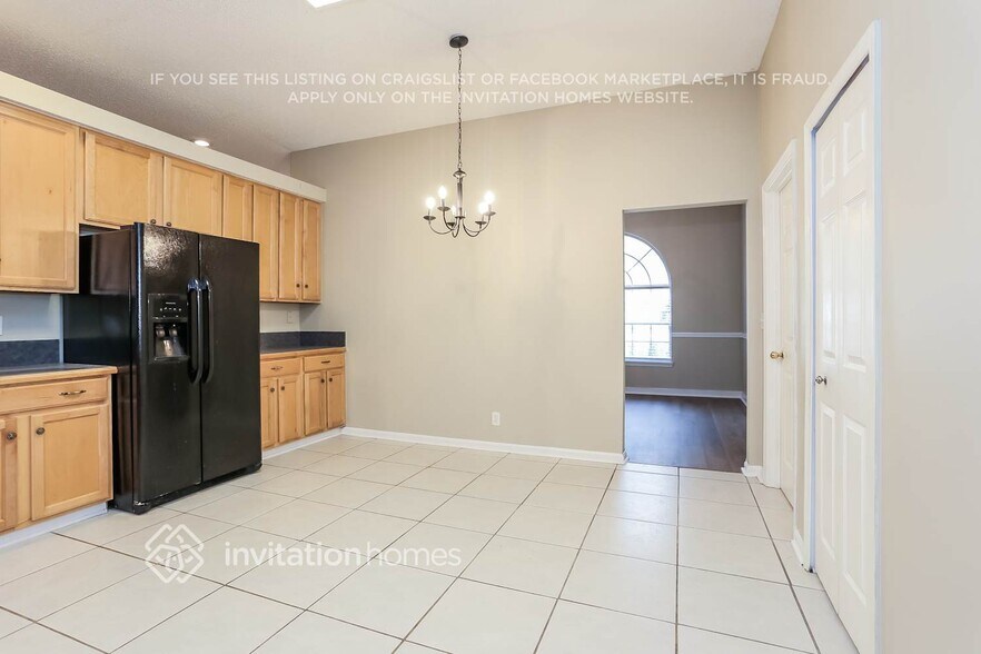 Building Photo - 12520 Gately Oaks Ln E