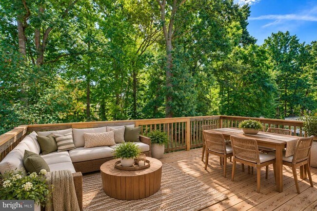 Building Photo - 8467 Magic Tree Ct