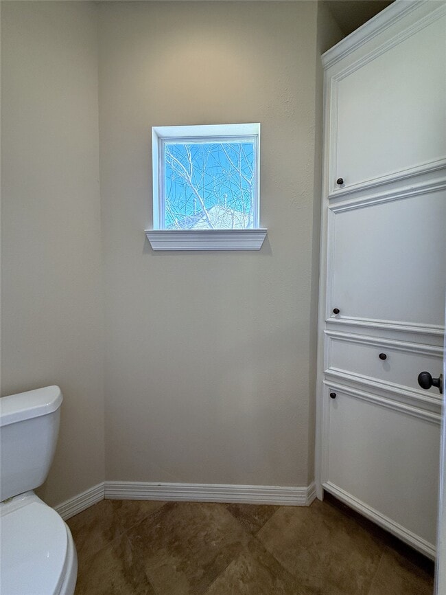 Building Photo - 5305 Egbert St