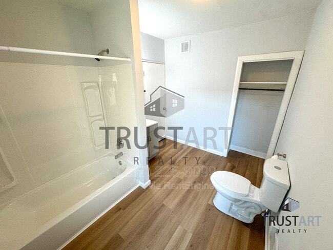 Building Photo - 2629 N Palethorp St