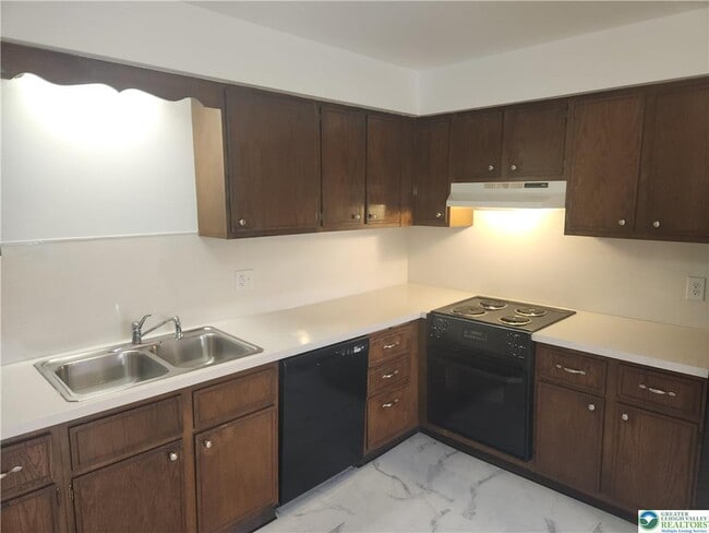 Building Photo - 2827 W 28th St