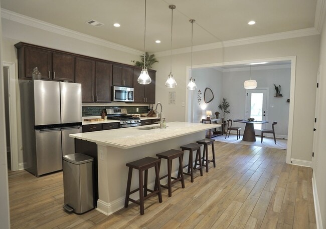 Building Photo - 223 St Edmunds Wy