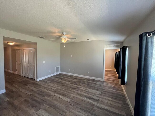 Building Photo - 4167 Sand Ridge Blvd