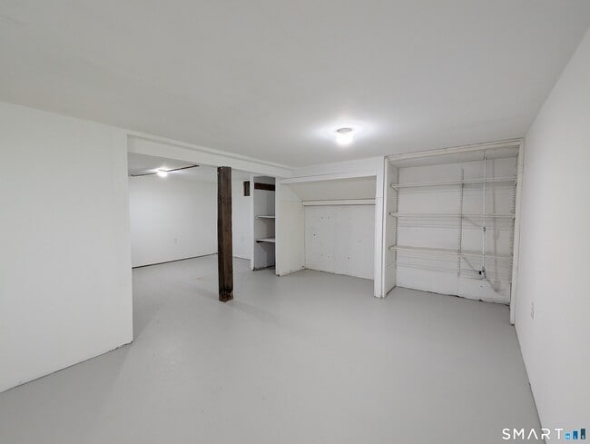 Building Photo - 189 Melrose Rd