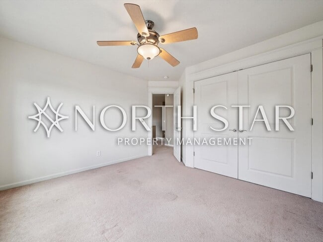 Building Photo - Move-In Ready Craftsman with Gourmet Kitchen, Bonus Room & Private Basketball Court
