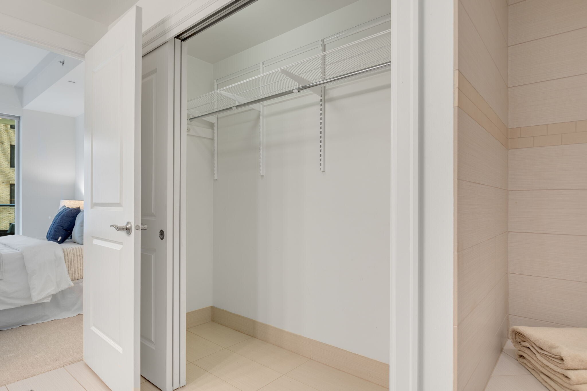 Building Photo - 1920 4th Ave