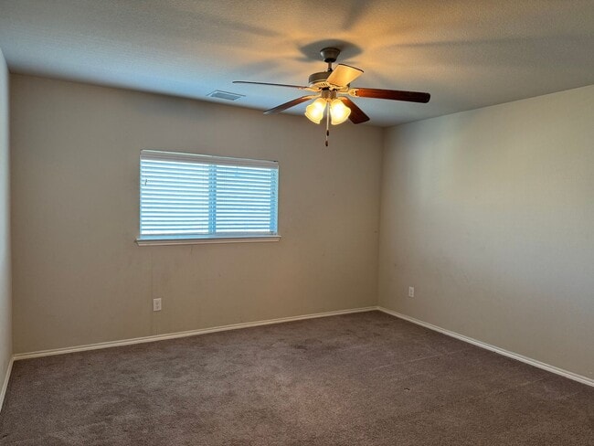 Building Photo - 7207 Fallen Crest Ln