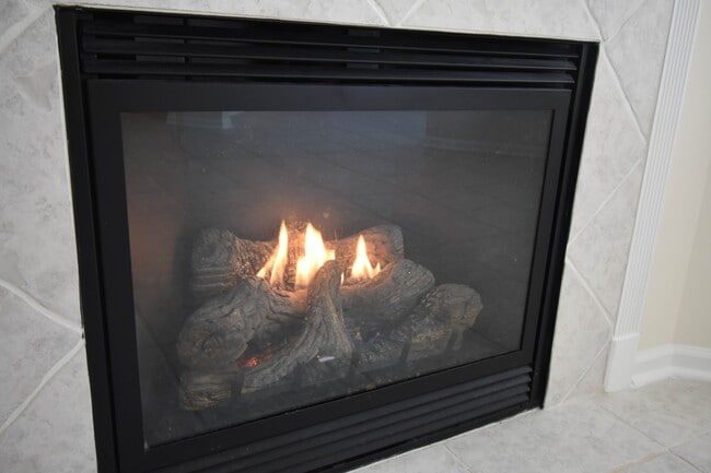 Building Photo - 160 Stonegate Blvd