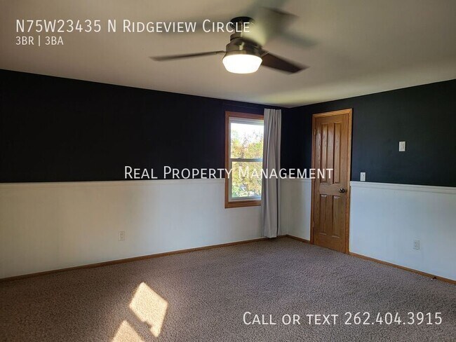 Building Photo - N75W23435 N Ridgeview Cir