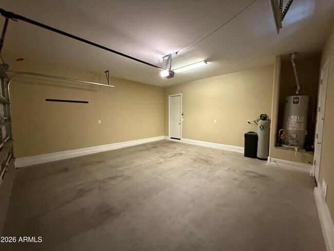 Building Photo - 3320 S Waterfront Dr
