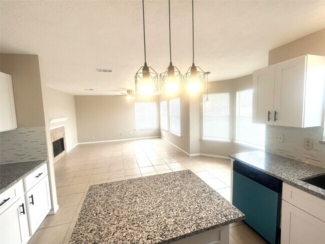 Building Photo - 8202 Alabaster Dr