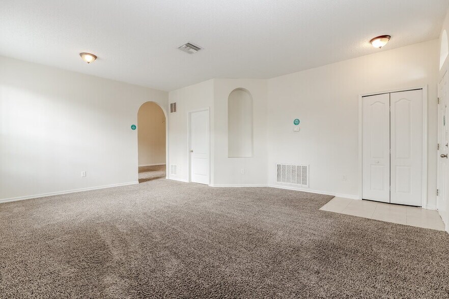 Building Photo - 22842 Marsh Wren Dr