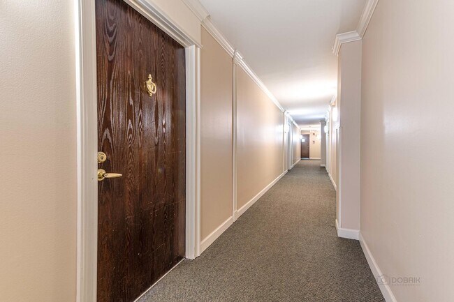 Building Photo - 675 Grove Terrace