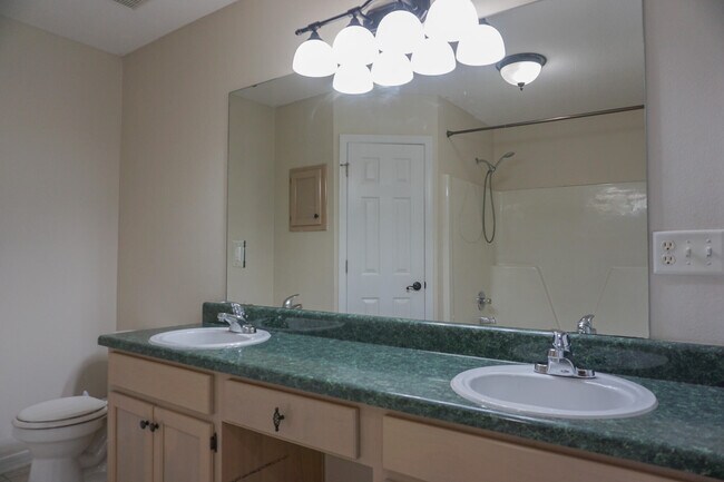 Building Photo - 5128 Whitehurst Ln