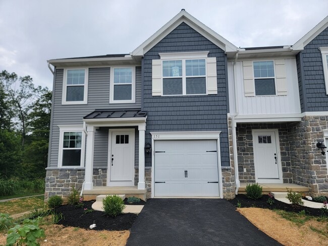 Building Photo - 93 Beech Tree Ct