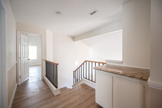 Building Photo - 1416 Grey Hunter Dr