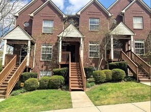 Building Photo - 2550 Cleinview Ave