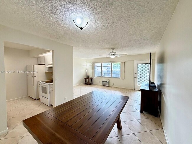 Building Photo - 13300 SW 1st St