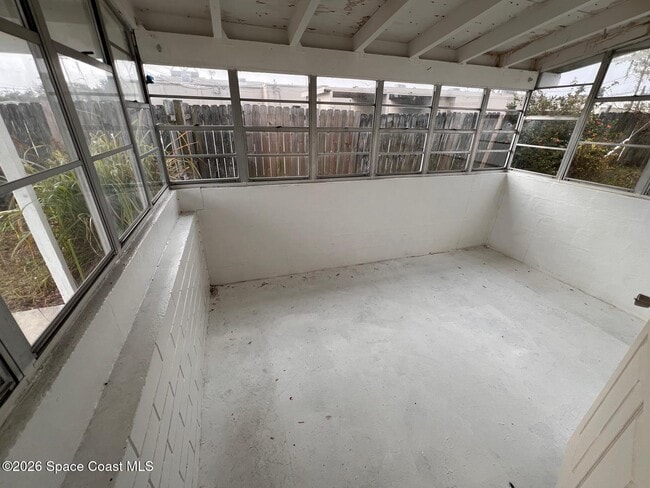 Building Photo - 1040 Croton Rd