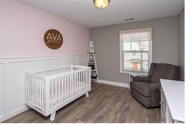 Bedroom 2 - 3509 SE Glen Dr