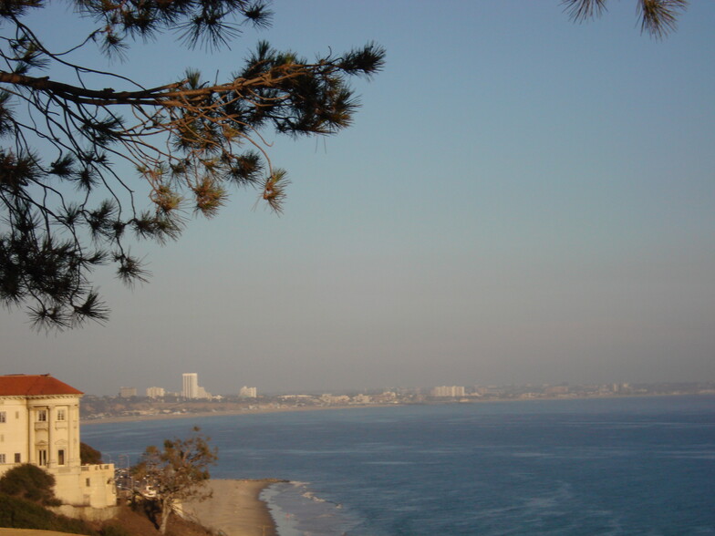 Primary Photo - 18111 Coastline Dr