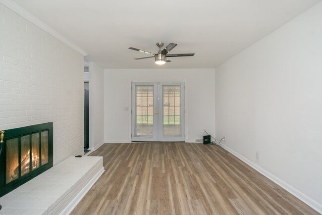 Building Photo - Updated Nashville Ranch for Rent!