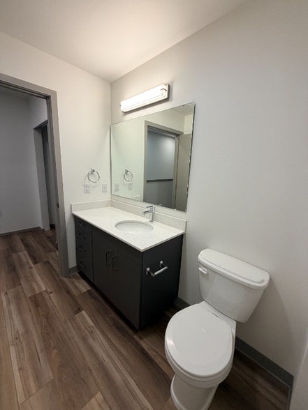 Building Photo - 2950 NE 11th St