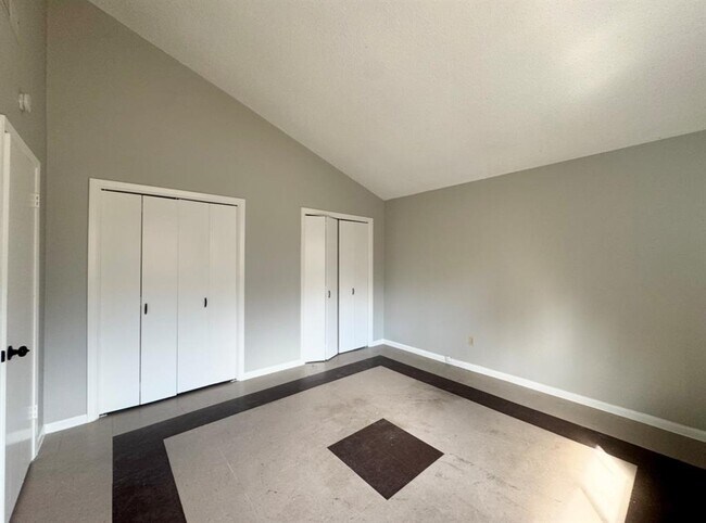 Building Photo - 115 Stubblefield Dr