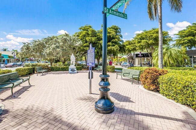 Building Photo - 1750 Benjamin Franklin Dr