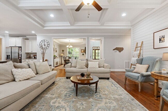 Building Photo - Splendid 4-bedroom, 3-bathroom Harrison Pond home in Pittsboro-- SWIMMING POOL!