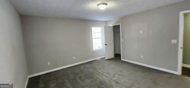 Building Photo - 4872 Lewis Rd