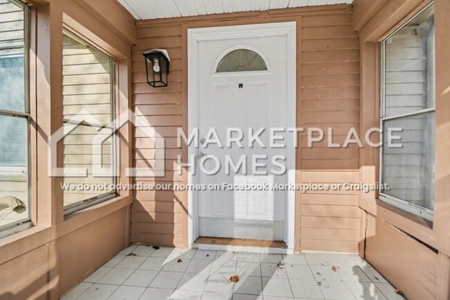 Building Photo - 23115 Tawas Ave