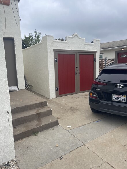 Storage - 287 W Mission Ave