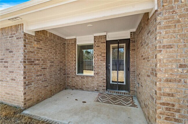 Building Photo - 2219 S 9th St